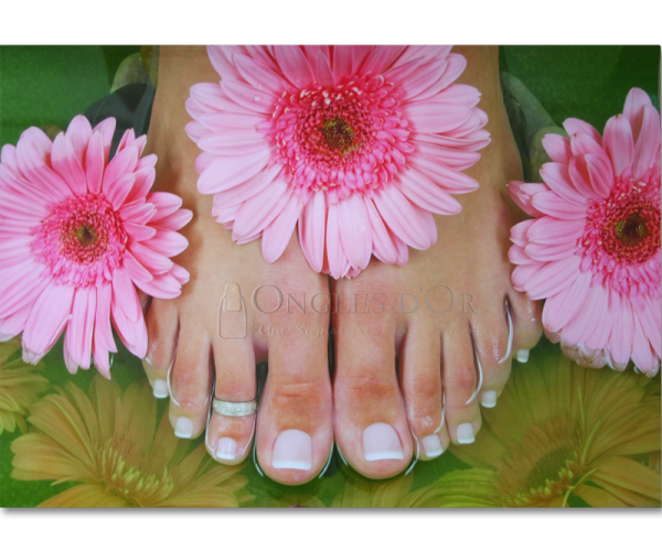 Poster – Feet and Flowers (60 x 90 cm)