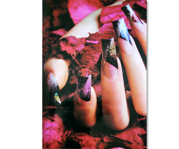 Poster – Nail and Rose Petals (60 x 90 cm)