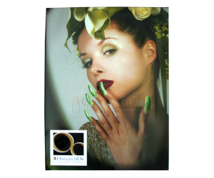 Poster - Ongles d'Or Lady in Green (17 x 22.75 inches)